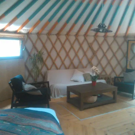 Bed & Breakfast Mareillagues *